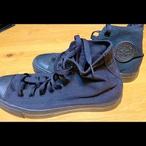 Men’s all black converses size 9